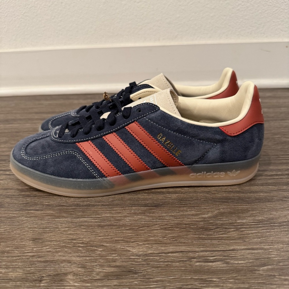 Adidas Gazelle Indoor Sneakers Original Legend Ink/Preloved Ruby JH5404 Sz 9.5